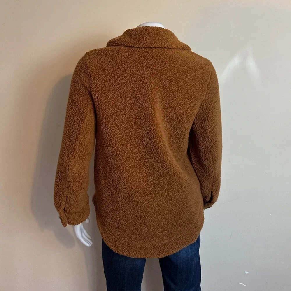 NWT - H&M Teddy coat in size 2. Oversized. P2P 20.5” - Picture 11 of 11